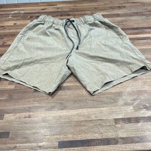 Eddie Bauer Drawstring shorts Great Condition Eddie size M.